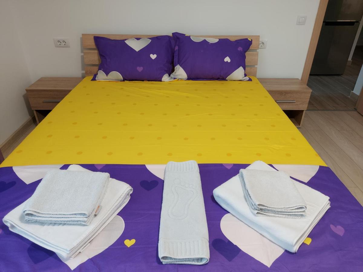 Bya Brown Apartamento Valea Lupului  Exterior foto