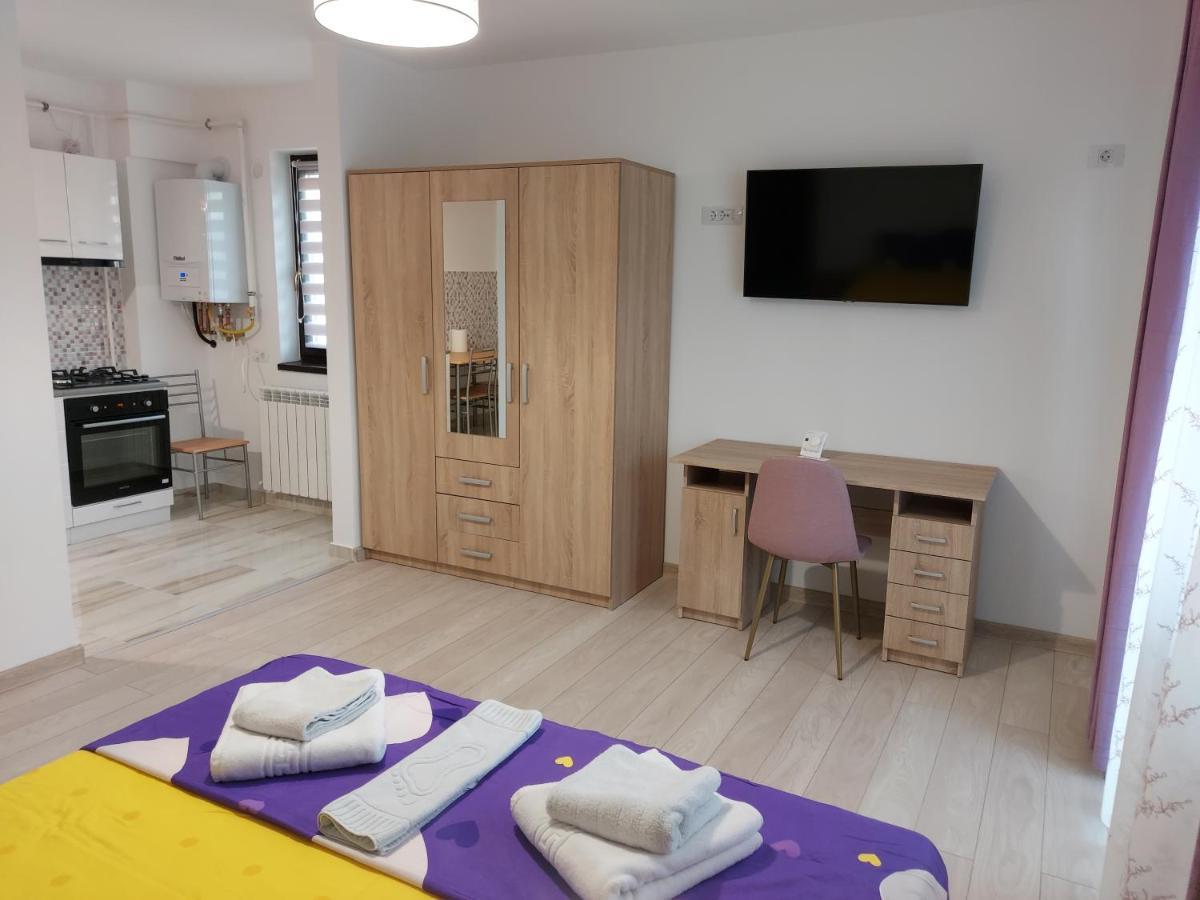Bya Brown Apartamento Valea Lupului  Exterior foto