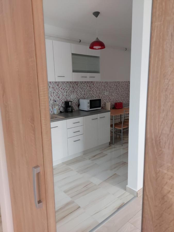 Bya Brown Apartamento Valea Lupului  Exterior foto